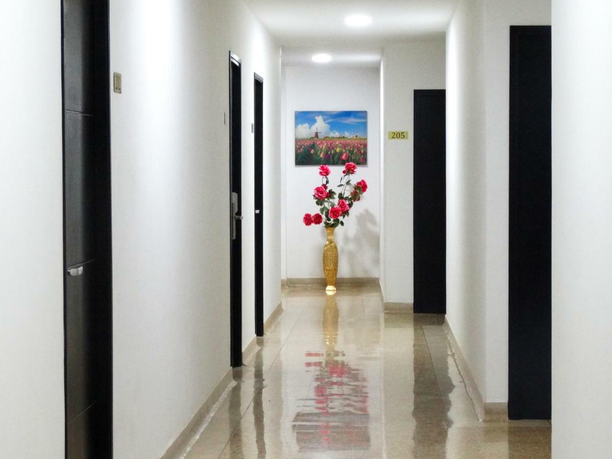 Hotel Luxor Caucasia Εξωτερικό φωτογραφία